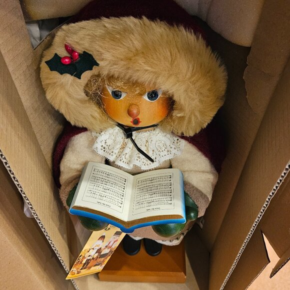 RARE LIMITED CHRISTIAN ULBRICHT CHOIR LADY COLLECTOR CHRISTMAS GERMAN NUTCRACKER - Picture 9 of 16